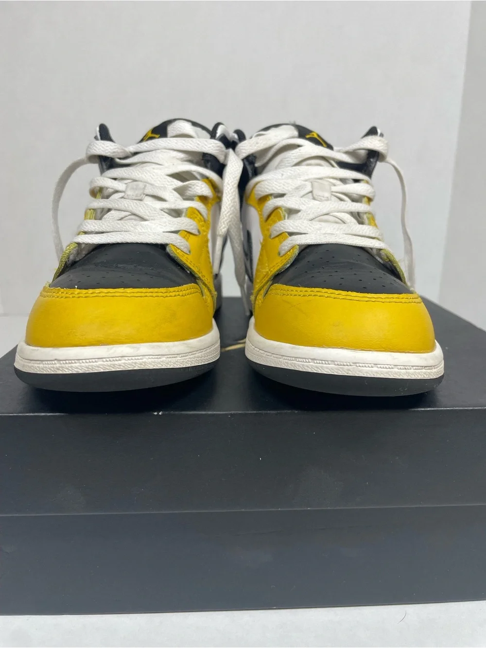 Little Kid's Jordan 1 Mid Yellow Ochre/Black-White (PS) (DQ8424 701) - 2.5Y